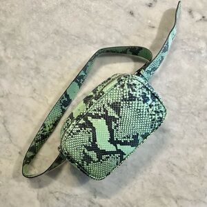 L’INTERVALLE Green Leather Snake Print Belt Bag